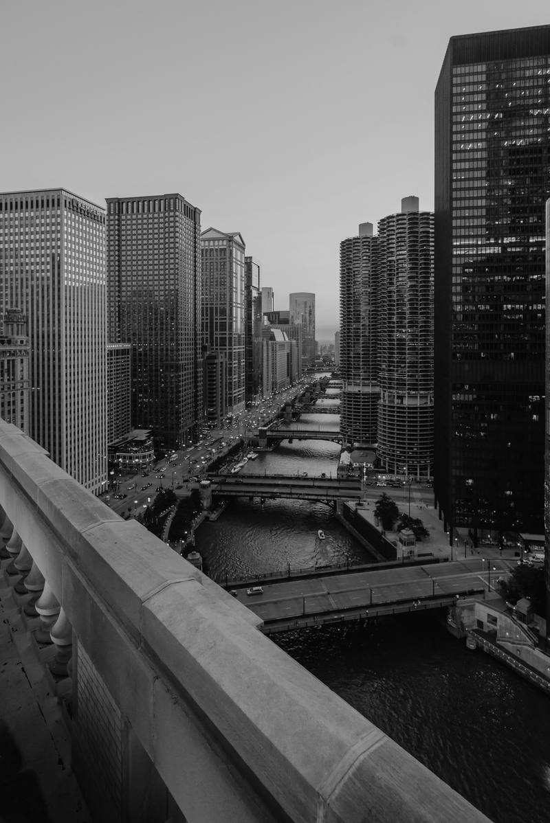 Chicago river and skyline
